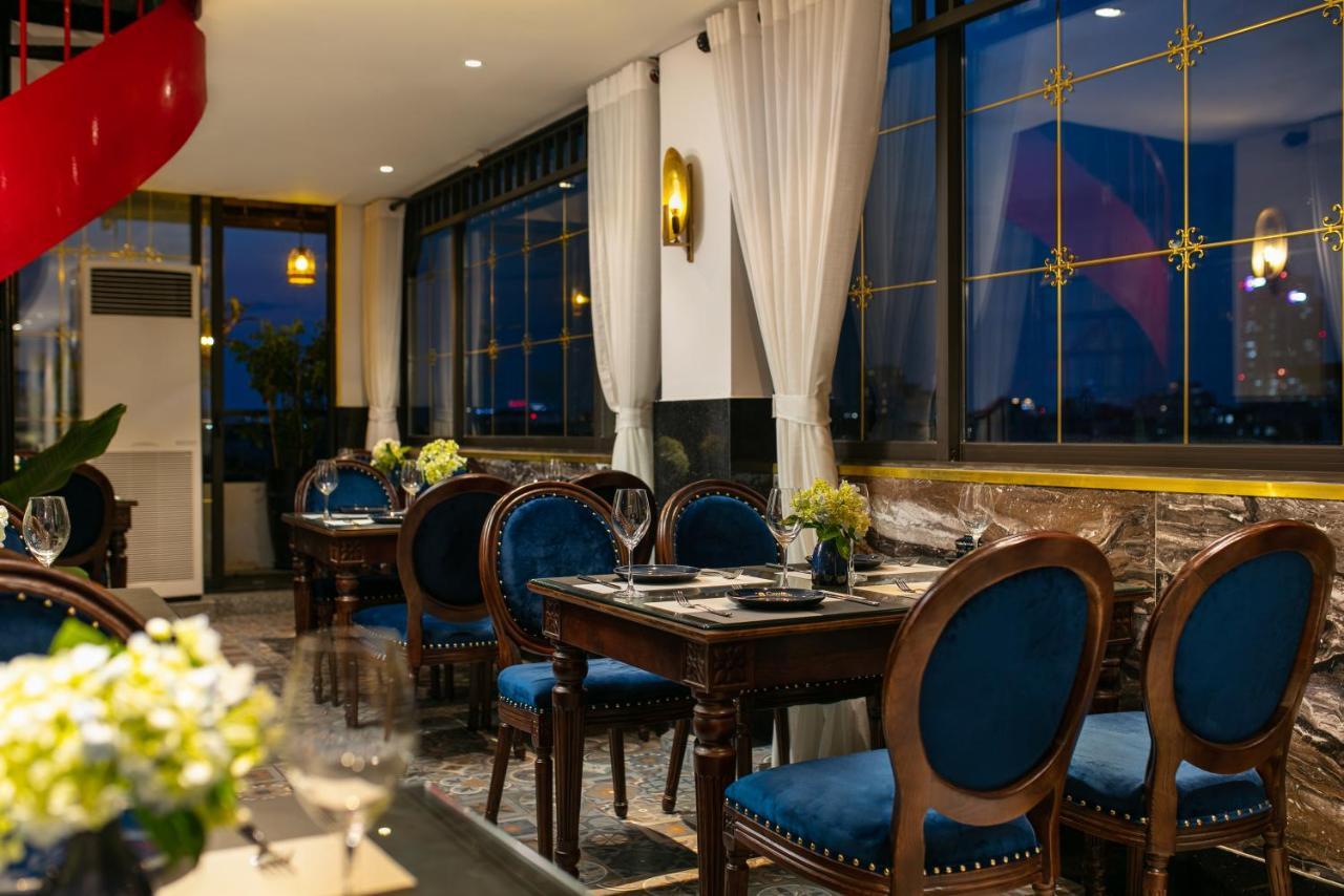 होटल Carillon Boutique 3*
